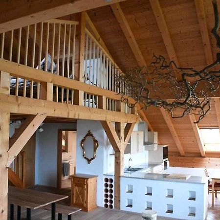 Ferienwohnung Glueck Saaldorf-Surheim المظهر الخارجي الصورة