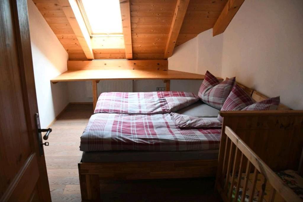 Ferienwohnung Glueck Saaldorf-Surheim المظهر الخارجي الصورة